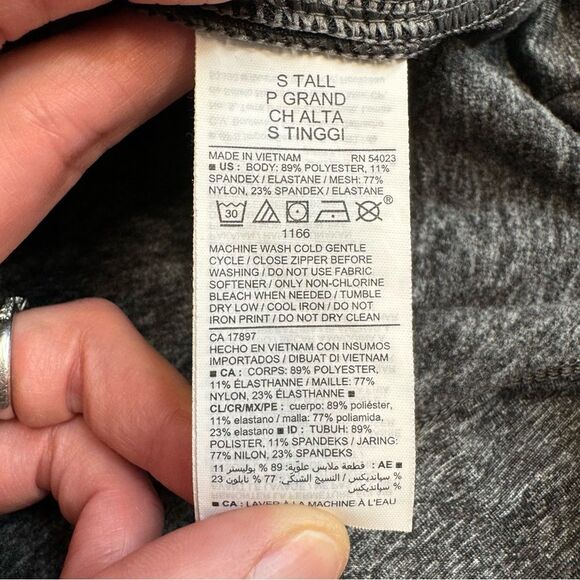 Old Navy Active Women Cozecore Cropped Scuba Hoodie Grey Gray S SM Small ST TALL - Picture 13 of 16